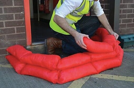 inflatable flood bags