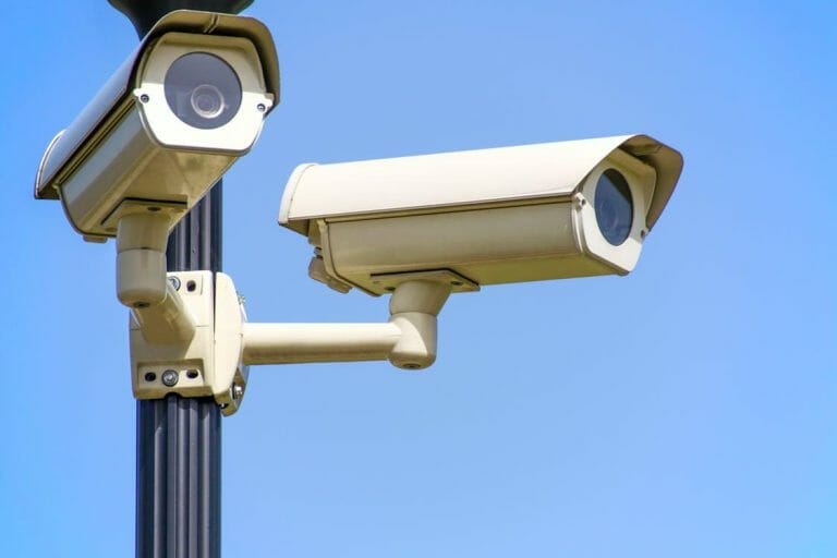 how-far-can-a-security-camera-see-4-factor-guide