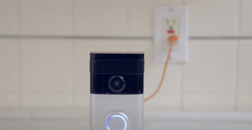 charging Ring doorbell device