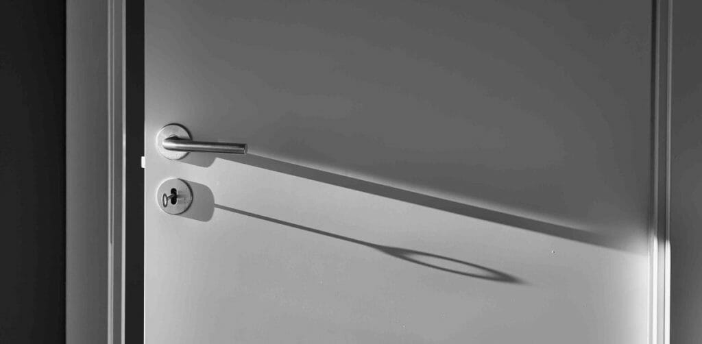 How Does Door Lock Work?