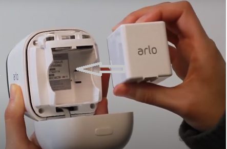 taking out arlo camera battery