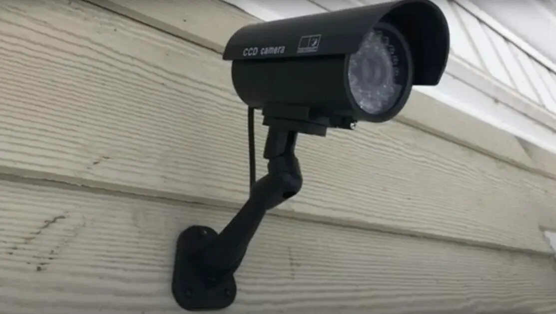 How to Make a Fake Security Camera Look Real (Simple DIY Tips)
